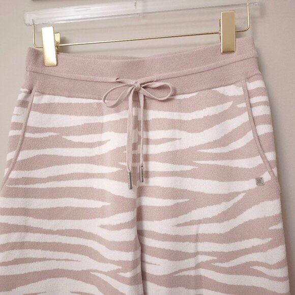 NWT Soia and Kyo taupe pink and white zebra print trackpants, M - Picture 15 of 15